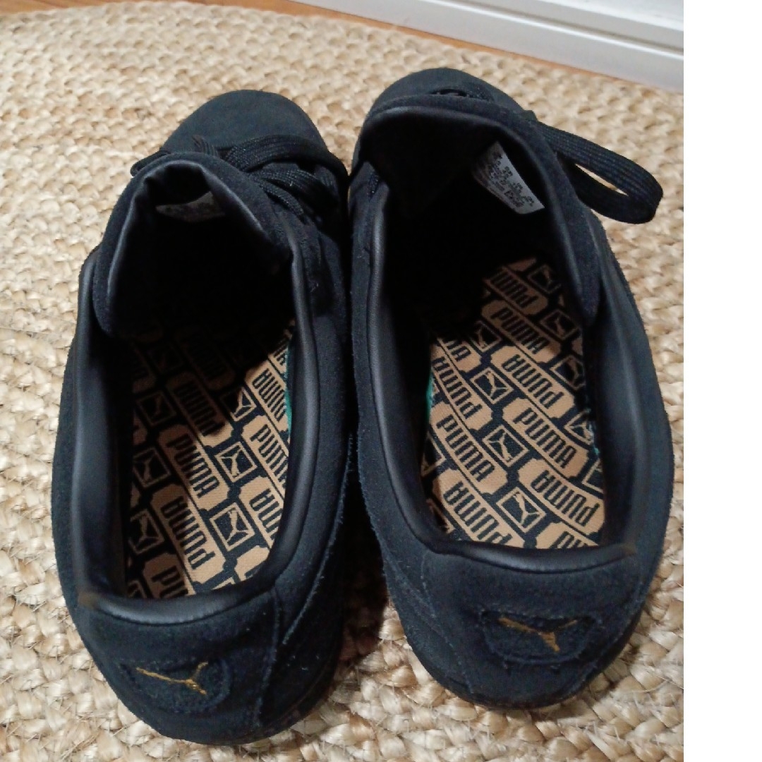 PUMA(プーマ)のプーマ　スウェード　29.5　ブラック メンズの靴/シューズ(スニーカー)の商品写真