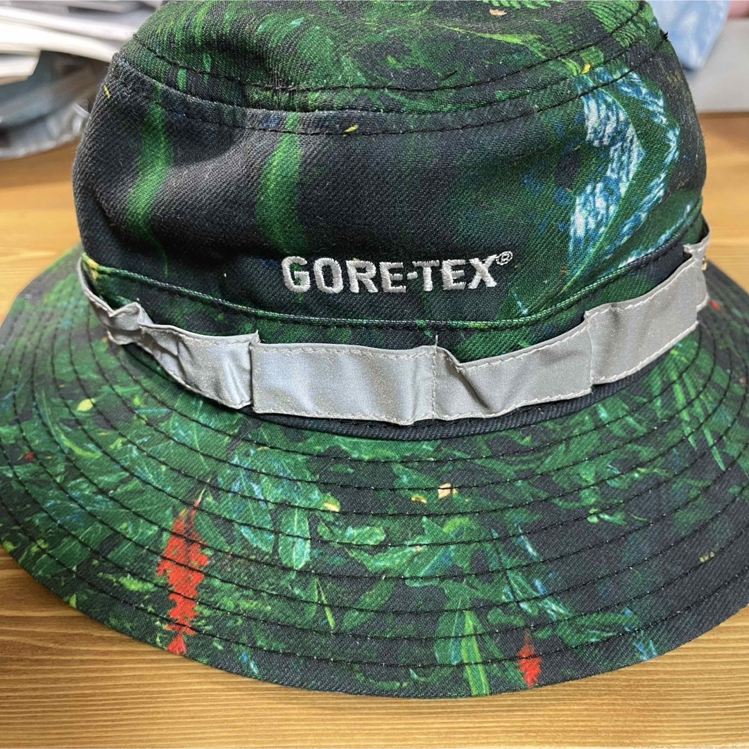 NEW ERA(ニューエラー)のニューエラ　ハット　アウトドア　ジャングル柄　ゴアテックス レディースの帽子(キャップ)の商品写真