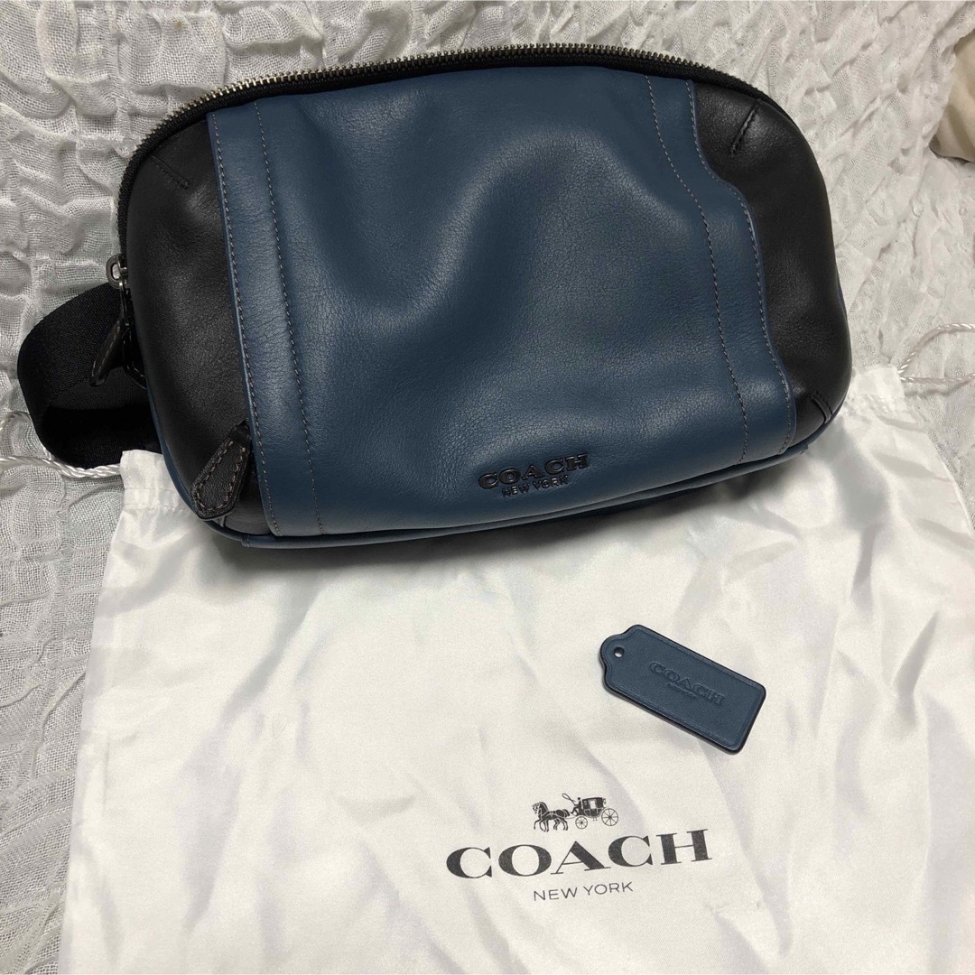 COACH - コーチ ボディバッグ ショルダーバッグの通販 by ちー's shop ...