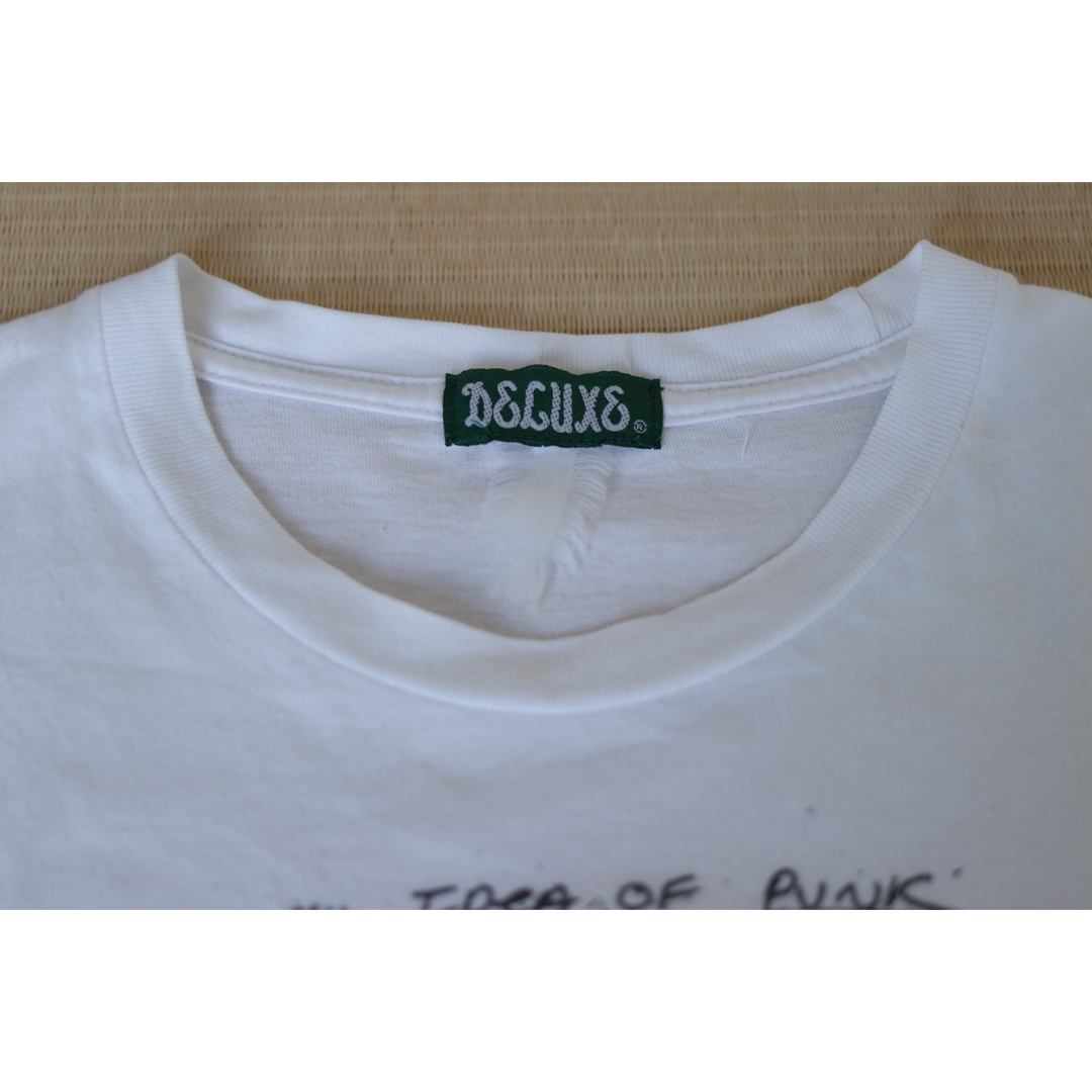 DELUXE(デラックス)のDELUXE デラックス Tシャツ メンズのトップス(Tシャツ/カットソー(半袖/袖なし))の商品写真
