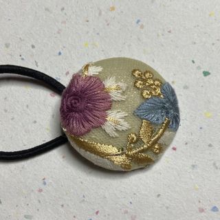 くるみボタン ヘアゴム インド刺繍リボン(18)(ヘアアクセサリー)