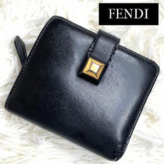 フェンディ(FENDI)の⋟人気品⋞ / フェンディ スタッズバイカラーコンパクトウォレット 8M0386(財布)