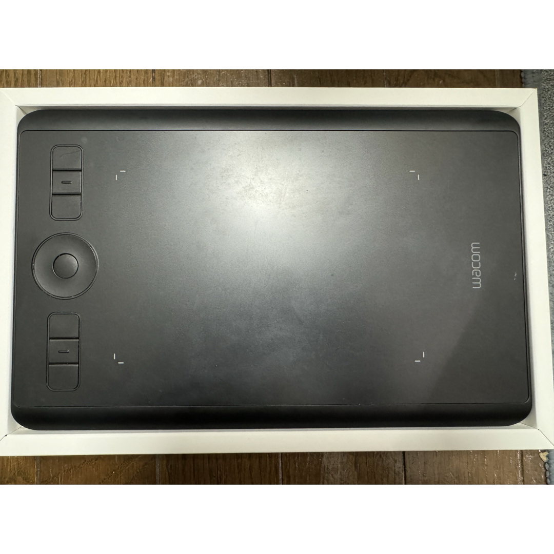 Wacom(ワコム)のWacom Intuos Pro PTH460 スマホ/家電/カメラのPC/タブレット(PC周辺機器)の商品写真