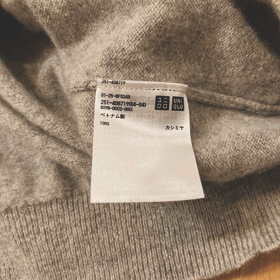 UNIQLO(ユニクロ)のUNIQLO カシミヤ100%セーター　クルーネック　ニット　長袖 レディースのトップス(ニット/セーター)の商品写真