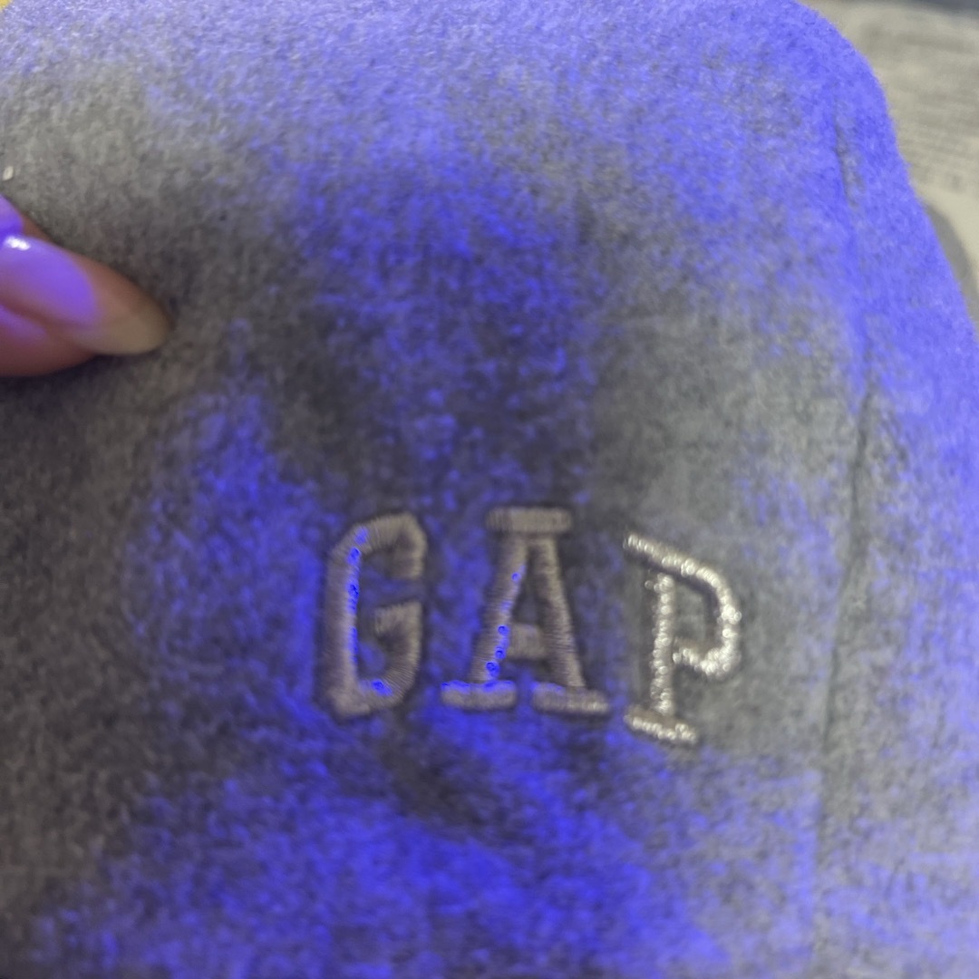 GAP(ギャップ)のGAP ビーニー　ニット帽　キッズ レディースの帽子(ニット帽/ビーニー)の商品写真