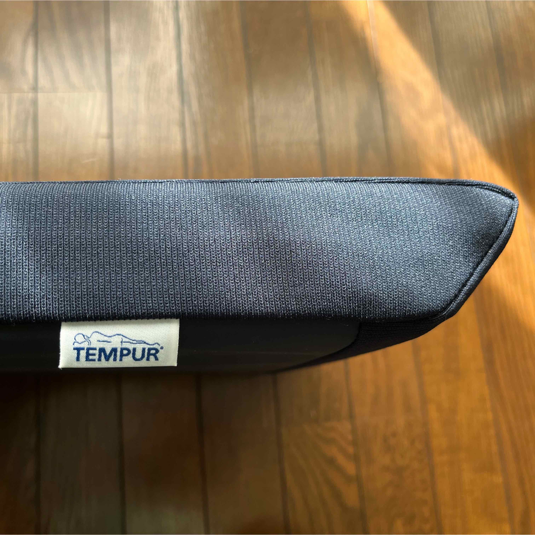 TEMPUR(テンピュール)のテンピュール シートクッション 低反発 坐骨神経痛 腰痛 座布団 ネイビー インテリア/住まい/日用品のインテリア小物(クッション)の商品写真