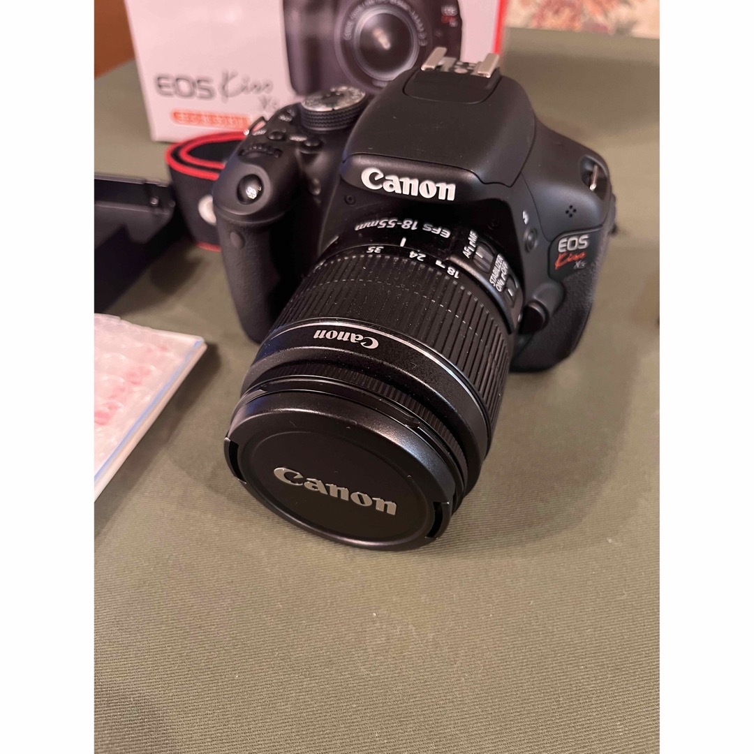 Canon(キヤノン)の専用　Canon EOS KISS X5 EF-S18-55 IS 2 一眼レフ スマホ/家電/カメラのカメラ(デジタル一眼)の商品写真