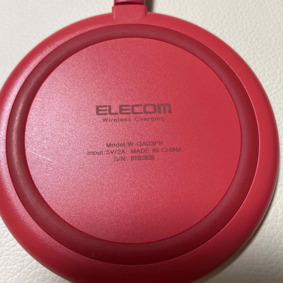 ELECOM(エレコム)のELECOM ワイヤレス充電器 スマホ/家電/カメラのスマートフォン/携帯電話(バッテリー/充電器)の商品写真