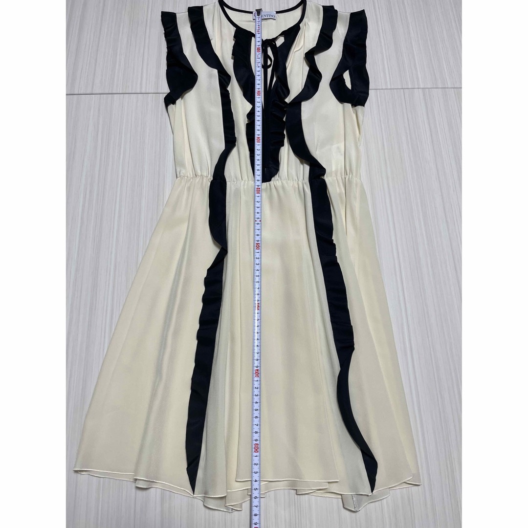 RED VALENTINO - RED VALENTINO ワンピース 試着のみ シルク100% 冬物