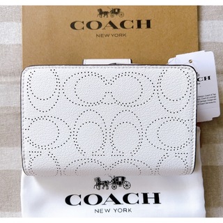 COACH - 新品未使用coachコーチ二つ折り財布シグネチャーホワイトの