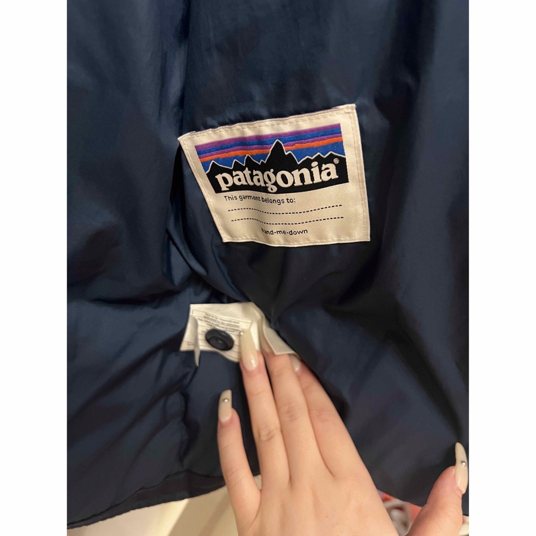 Patagonia パタゴニア　ダウンコート　キッズ　Lサイズ キッズ/ベビー/マタニティのキッズ服女の子用(90cm~)(ジャケット/上着)の商品写真