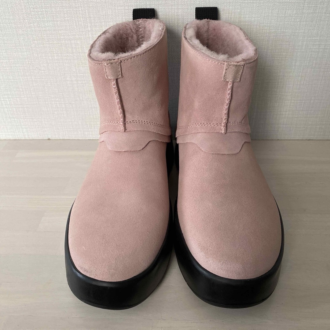 UGG(アグ)のUGG ブーツ くすみピンク 25cm【室内試着のみ美品】★サイズ感追記しました レディースの靴/シューズ(ブーツ)の商品写真