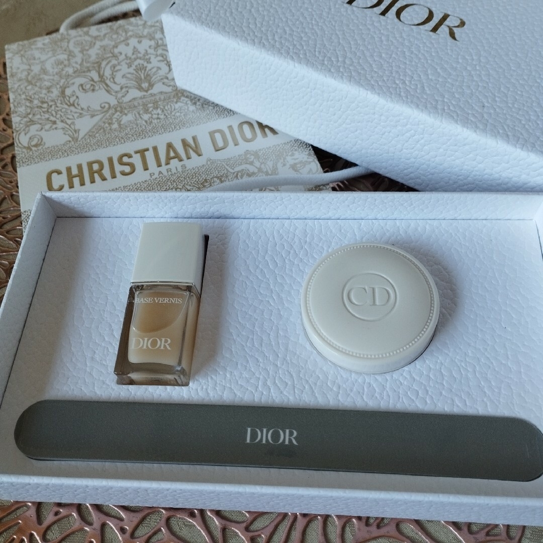 Christian Dior(クリスチャンディオール)の【新品未使用】Diorノベルティセット エンタメ/ホビーのコレクション(ノベルティグッズ)の商品写真