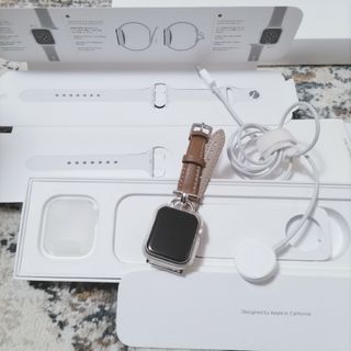 アップルウォッチ(Apple Watch)のapple watch se 第一世代　バンド　40mm GPS モデル(腕時計(デジタル))