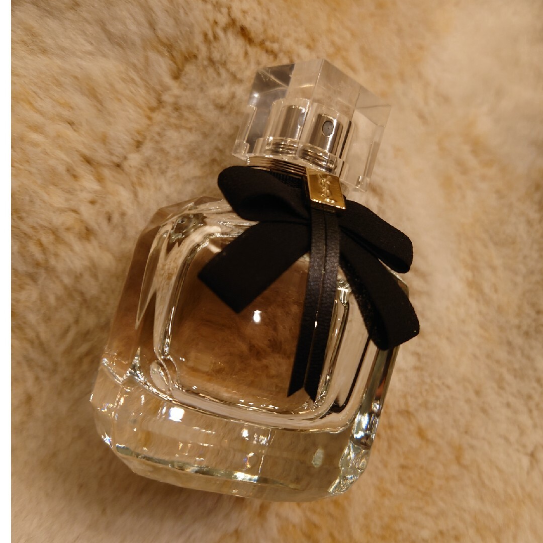 Yves Saint Laurent(イヴサンローラン)のイヴ・サンローラン　モン・パリ50ml コスメ/美容の香水(香水(女性用))の商品写真