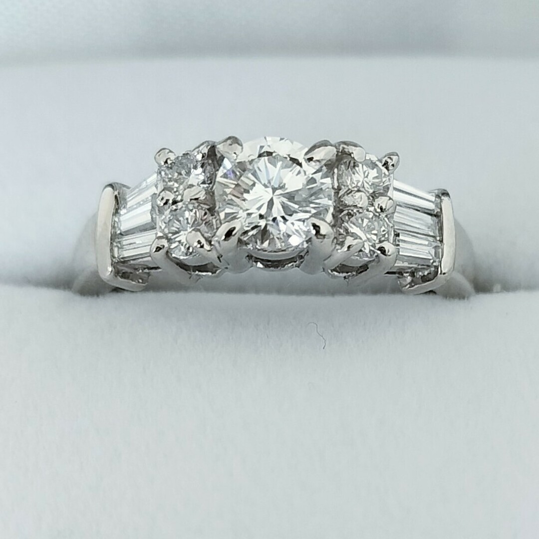 ダイヤモンド リング Pt900 0.82ct 4.7g レディースのアクセサリー(リング(指輪))の商品写真