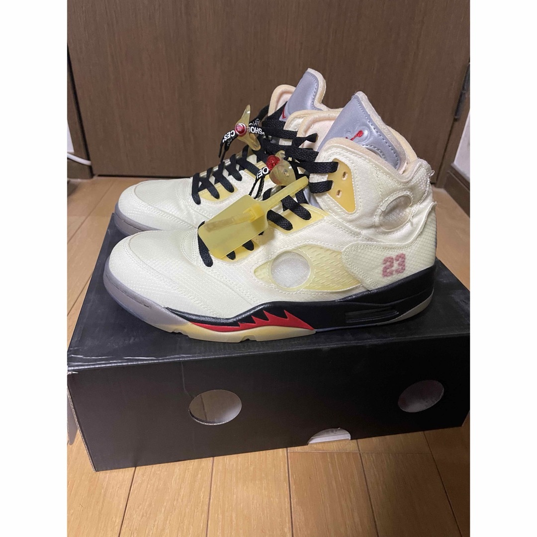 OFF-WHITE(オフホワイト)のOff-White × Nike Air Jordan 5 "Sail" メンズの靴/シューズ(スニーカー)の商品写真