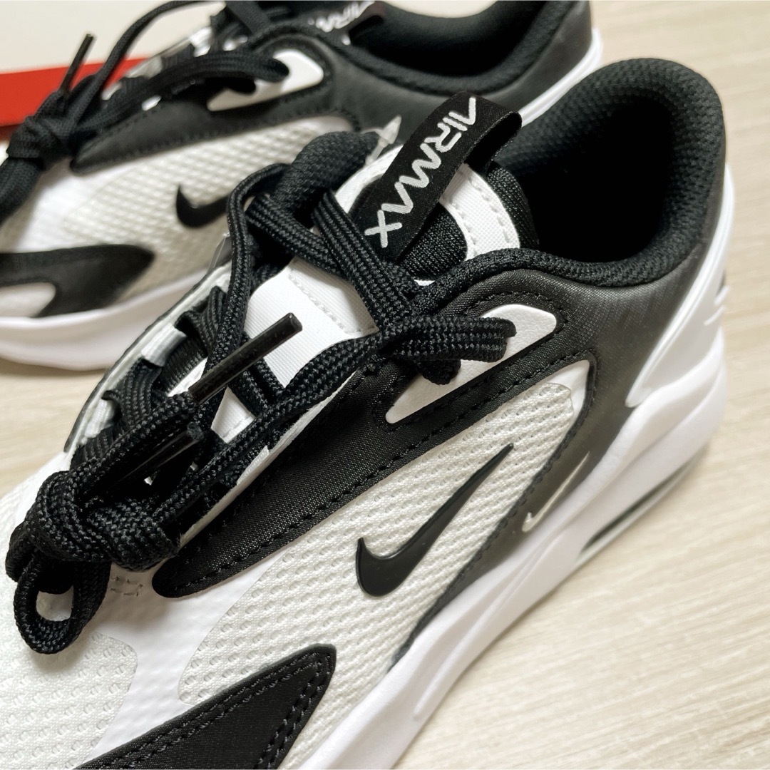 新品★NIKE★AIR MAX★ボルト★運動靴★スニーカー★24cm