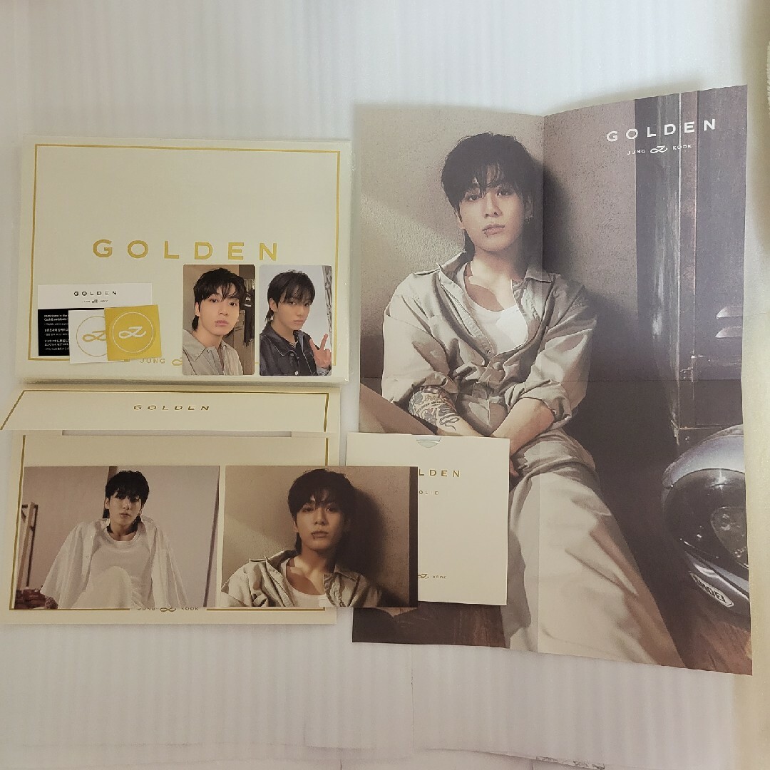 防弾少年団(BTS)(ボウダンショウネンダン)のJUNGKOOK  GOLDEN Solo album  CD SOLID エンタメ/ホビーのCD(K-POP/アジア)の商品写真