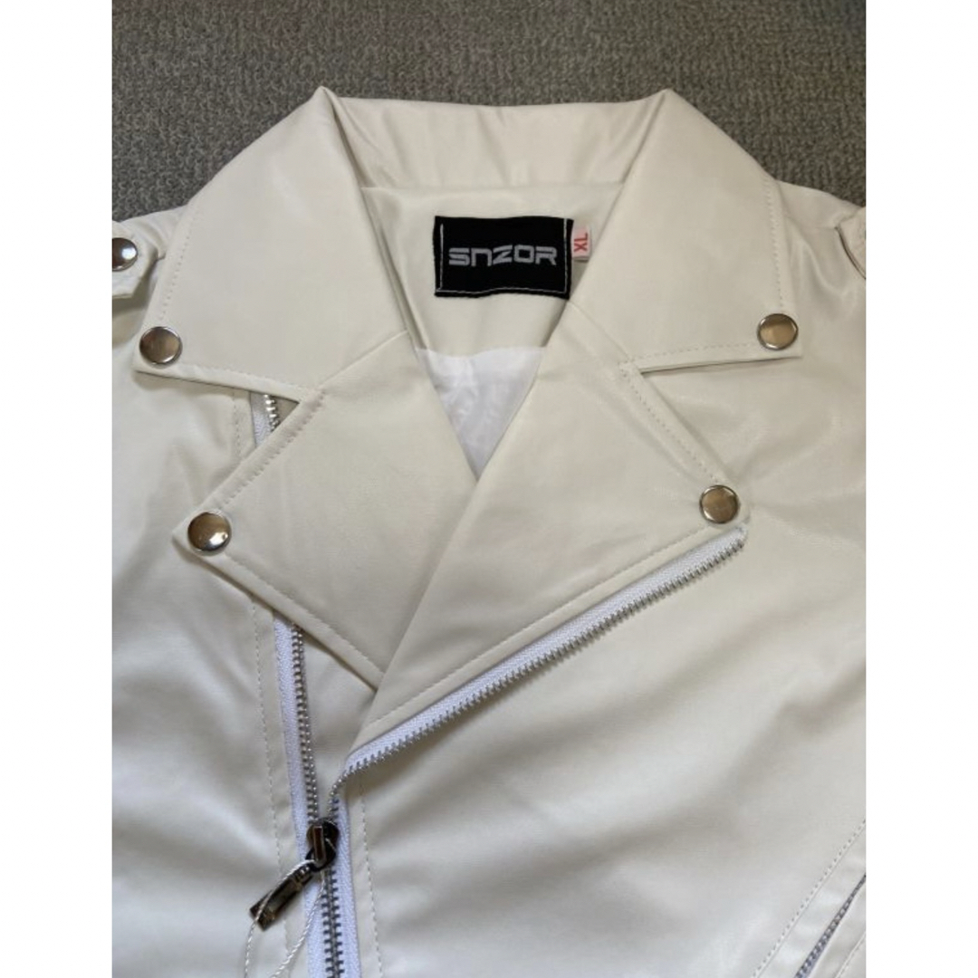 ライダースジャケット ダブル XL 白/ホワイト レザー SNZOR メンズのジャケット/アウター(ライダースジャケット)の商品写真