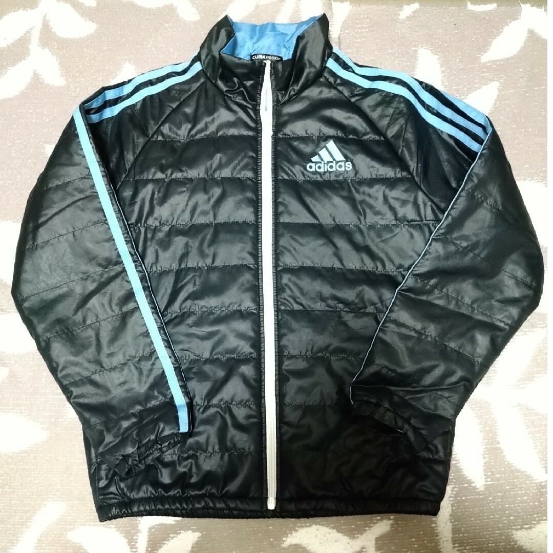 adidas(アディダス)のadidas　コート　　size130 キッズ/ベビー/マタニティのキッズ服男の子用(90cm~)(コート)の商品写真