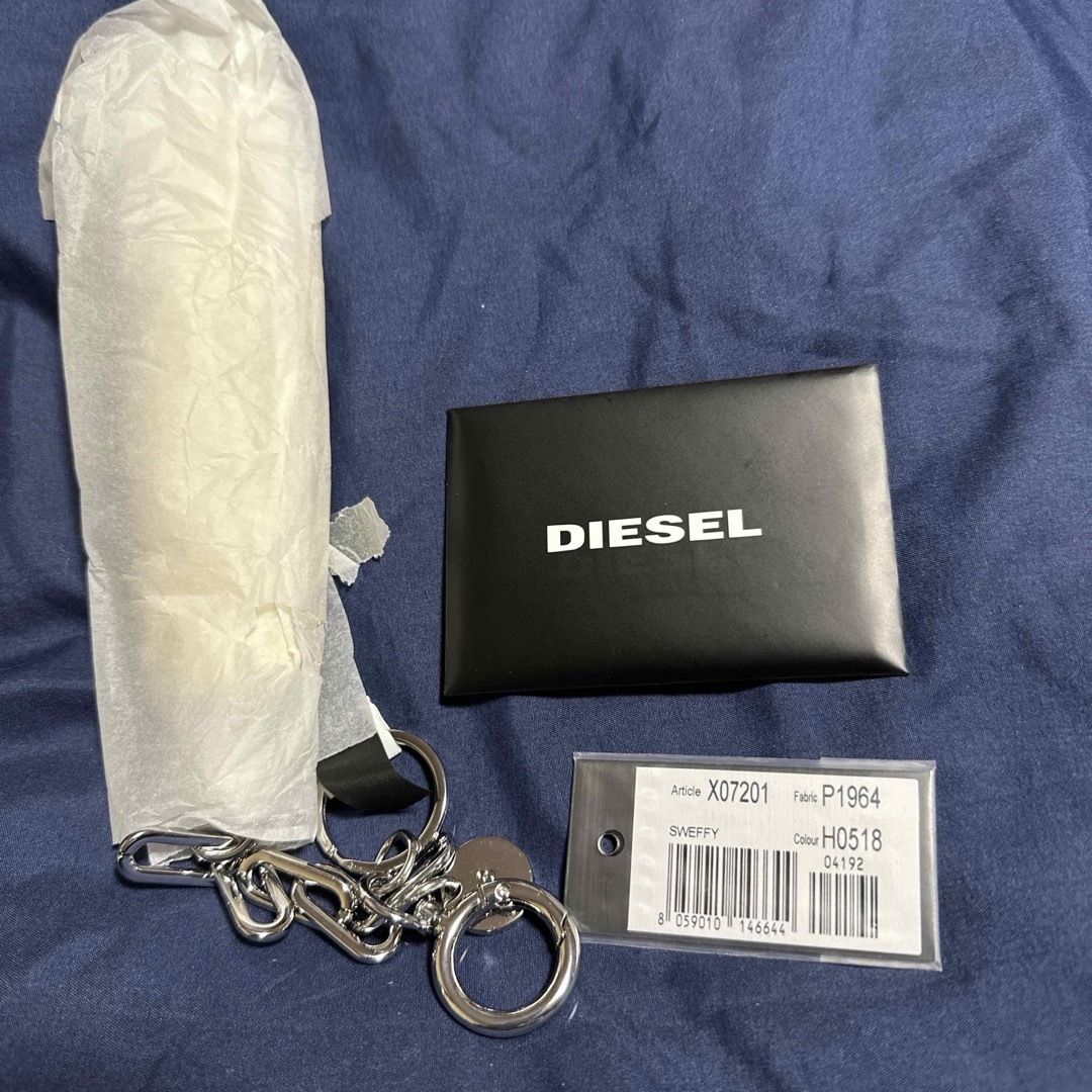 DIESEL(ディーゼル)のディーゼルレディースロングフェイクファーキーリング　新品　DIESEL レディースのアクセサリー(チャーム)の商品写真