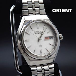 オリエント(ORIENT)のORIENT QUARTZ 腕時計 デイデイト ねじ込みリューズ ビンテージ(腕時計(アナログ))