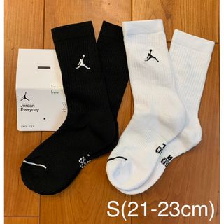 ジョーダン(Jordan Brand（NIKE）)の新品　ジョーダン　S(21-23cm)  エブリデイ  クルーソックス　黒白2足(バスケットボール)