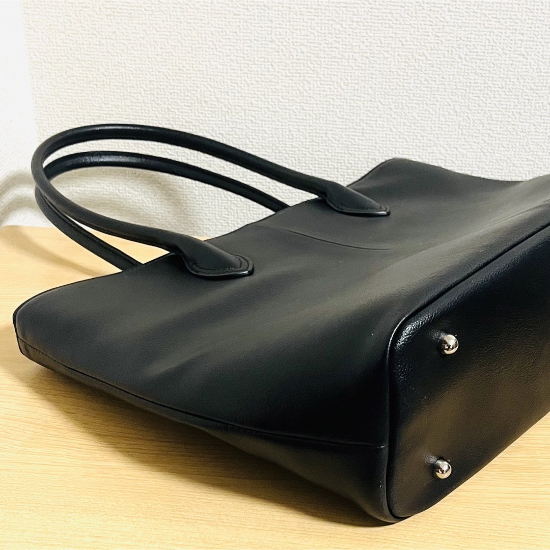 THE SUIT COMPANY(スーツカンパニー)の【極美品】スーツカンパニー ビジネスバッグ 鞄トート 肩掛け A4 ブラック メンズのバッグ(ビジネスバッグ)の商品写真