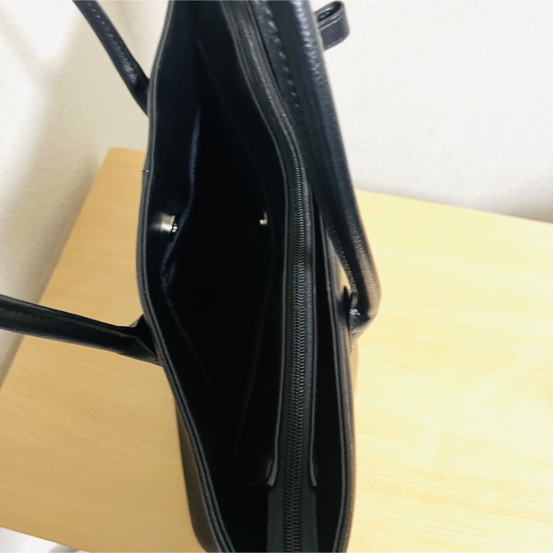 THE SUIT COMPANY(スーツカンパニー)の【極美品】スーツカンパニー ビジネスバッグ 鞄トート 肩掛け A4 ブラック メンズのバッグ(ビジネスバッグ)の商品写真