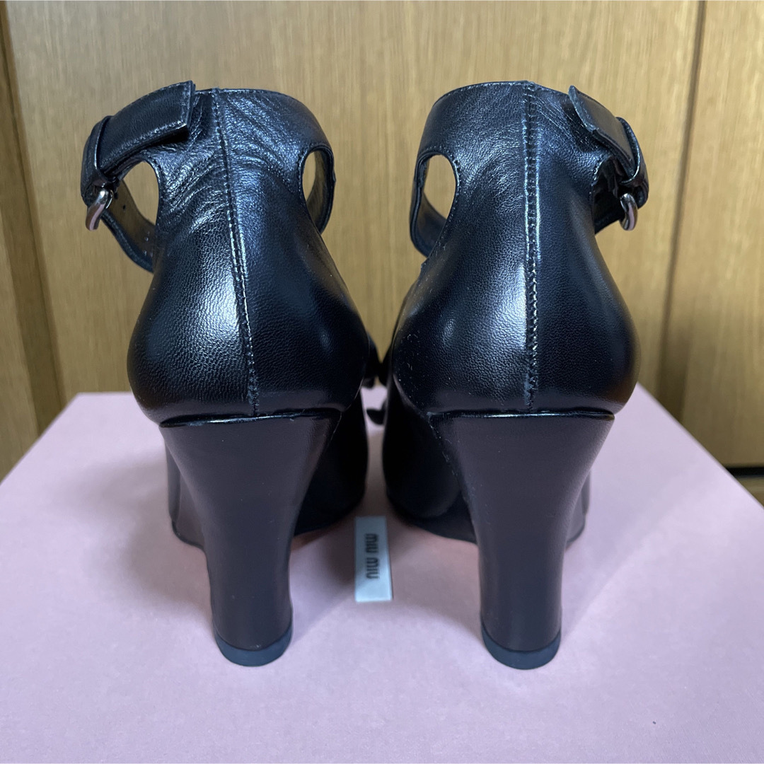miumiu(ミュウミュウ)の未使用品 ミュウミュウ miumiu リボンレザー ブーティ パンプス レディースの靴/シューズ(ブーティ)の商品写真