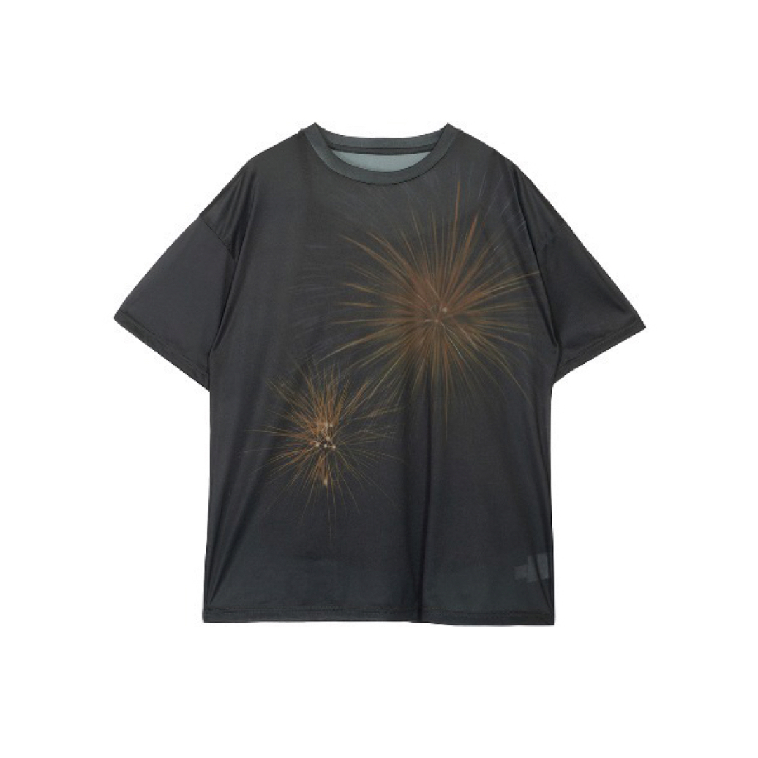 Ameri VINTAGE(アメリヴィンテージ)の専用！MIREI KIRITANI × AMERI FIREWORK  レディースのトップス(Tシャツ(半袖/袖なし))の商品写真
