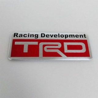 トヨタ(トヨタ)のTRD　アルミニウムステッカー シルバ&レッド　１枚(車外アクセサリ)