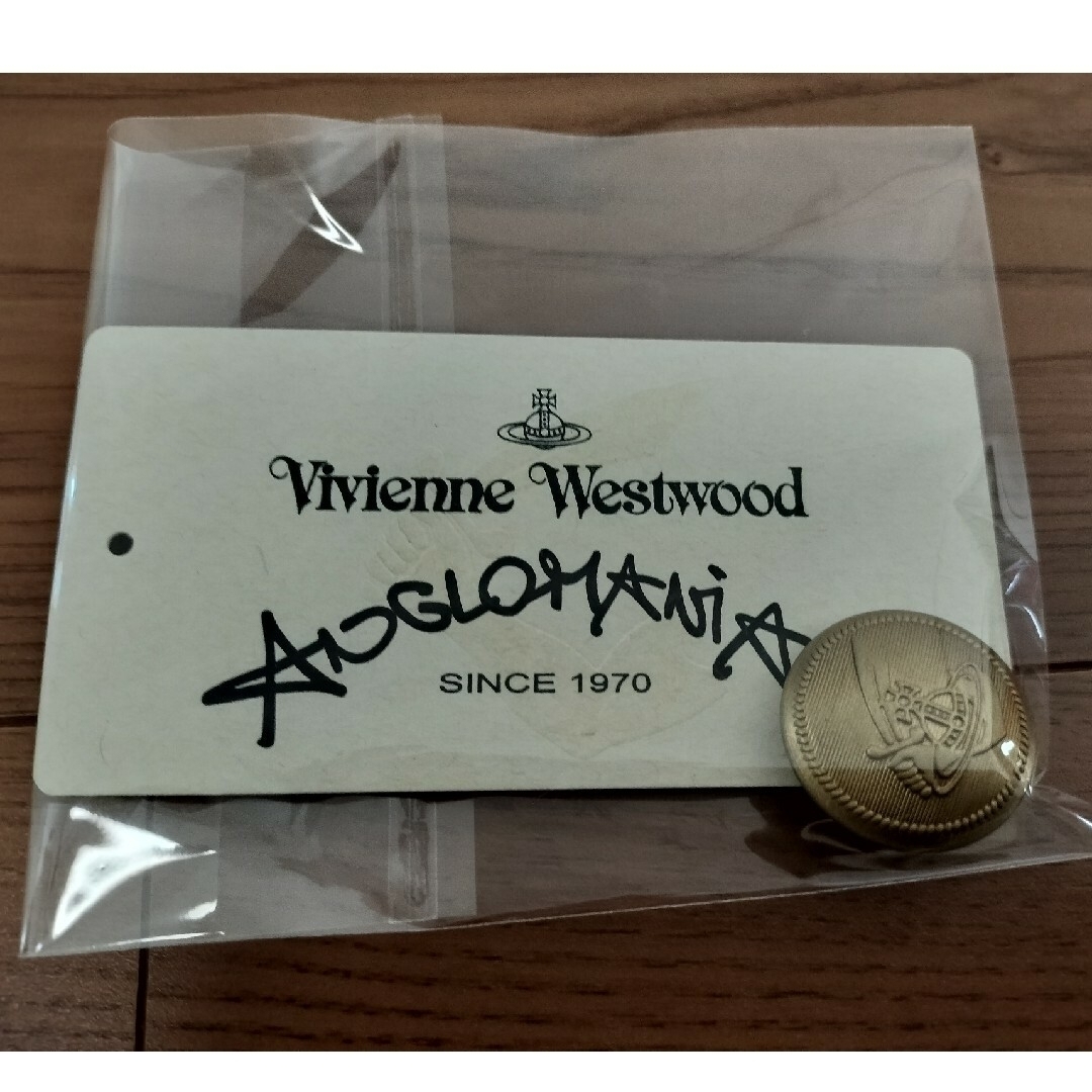 Vivienne Westwood(ヴィヴィアンウエストウッド)の新品☆ヴィヴィアンウエストウッド☆アングロマニア☆コート☆ブラック レディースのジャケット/アウター(トレンチコート)の商品写真