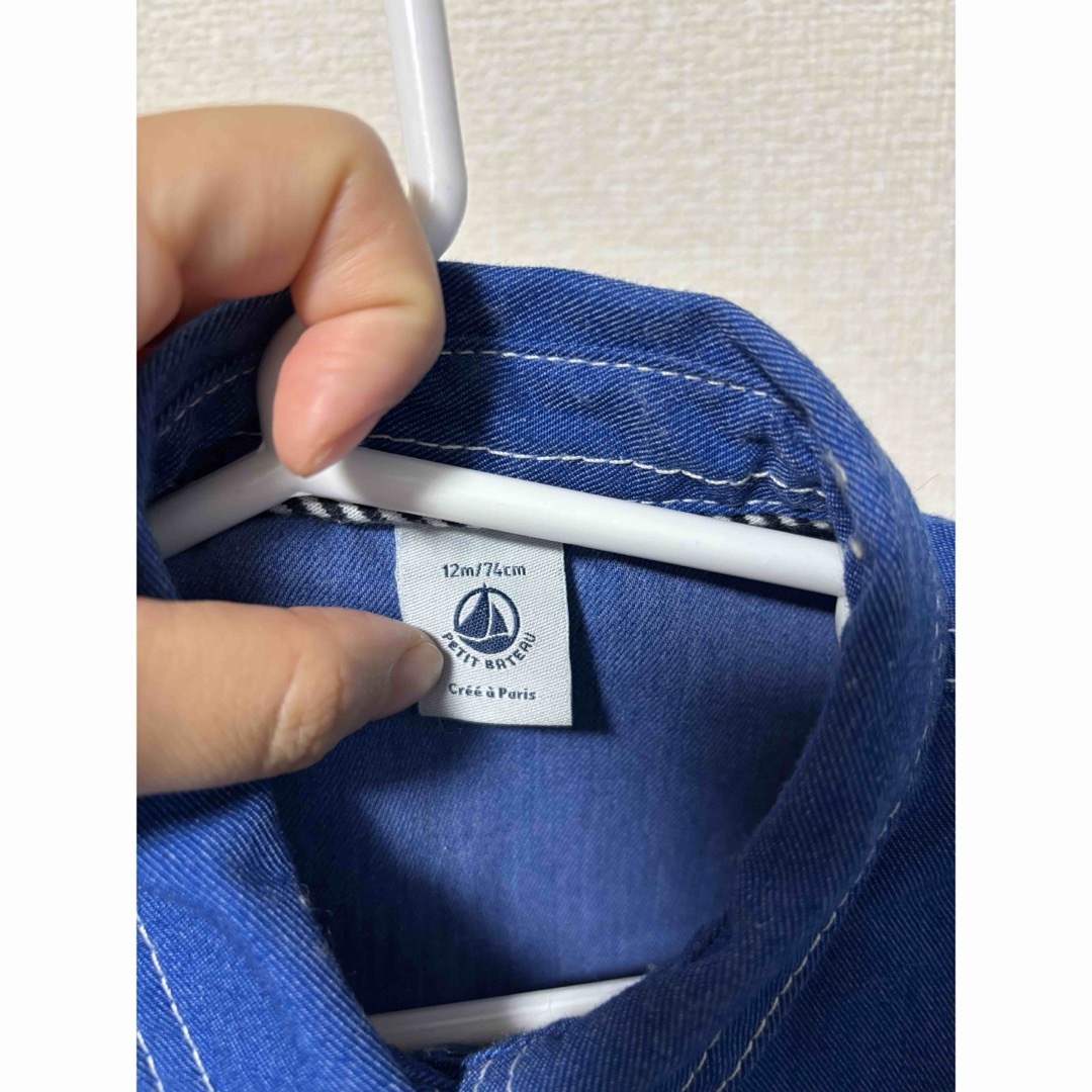 PETIT BATEAU(プチバトー)のプチバトー　デニムロンパース キッズ/ベビー/マタニティのベビー服(~85cm)(ロンパース)の商品写真