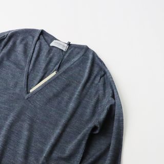 ジョンスメドレー(JOHN SMEDLEY)の未使用 ジョンスメドレー JOHN SMEDLEY ORCHID Vネック ロングスリーブセーター S/チャコールグレー ニット メリノウール【2400013645379】(ニット/セーター)