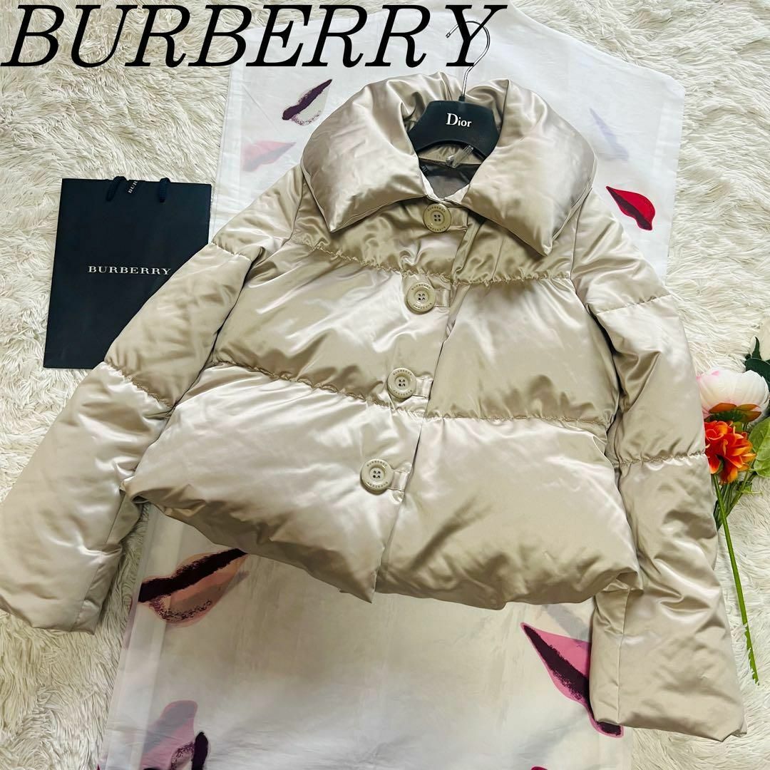 BURBERRY - 【美品】BURBERRY ショート丈ダウンコート シャンパン