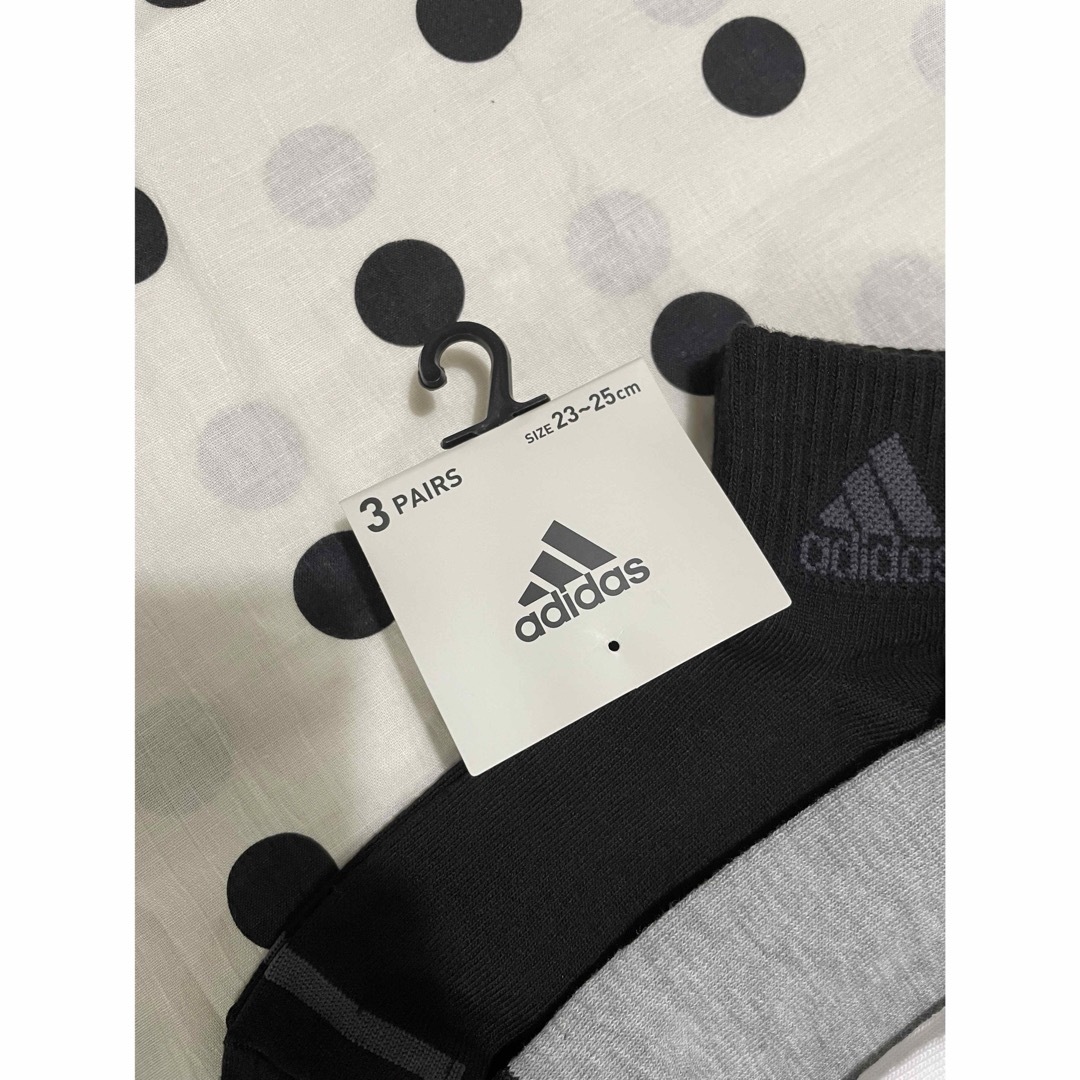 adidas(アディダス)の【新品未使用】アディダス　adidas ソックス　婦人　靴下　23〜25㎝　3足 レディースのレッグウェア(ソックス)の商品写真