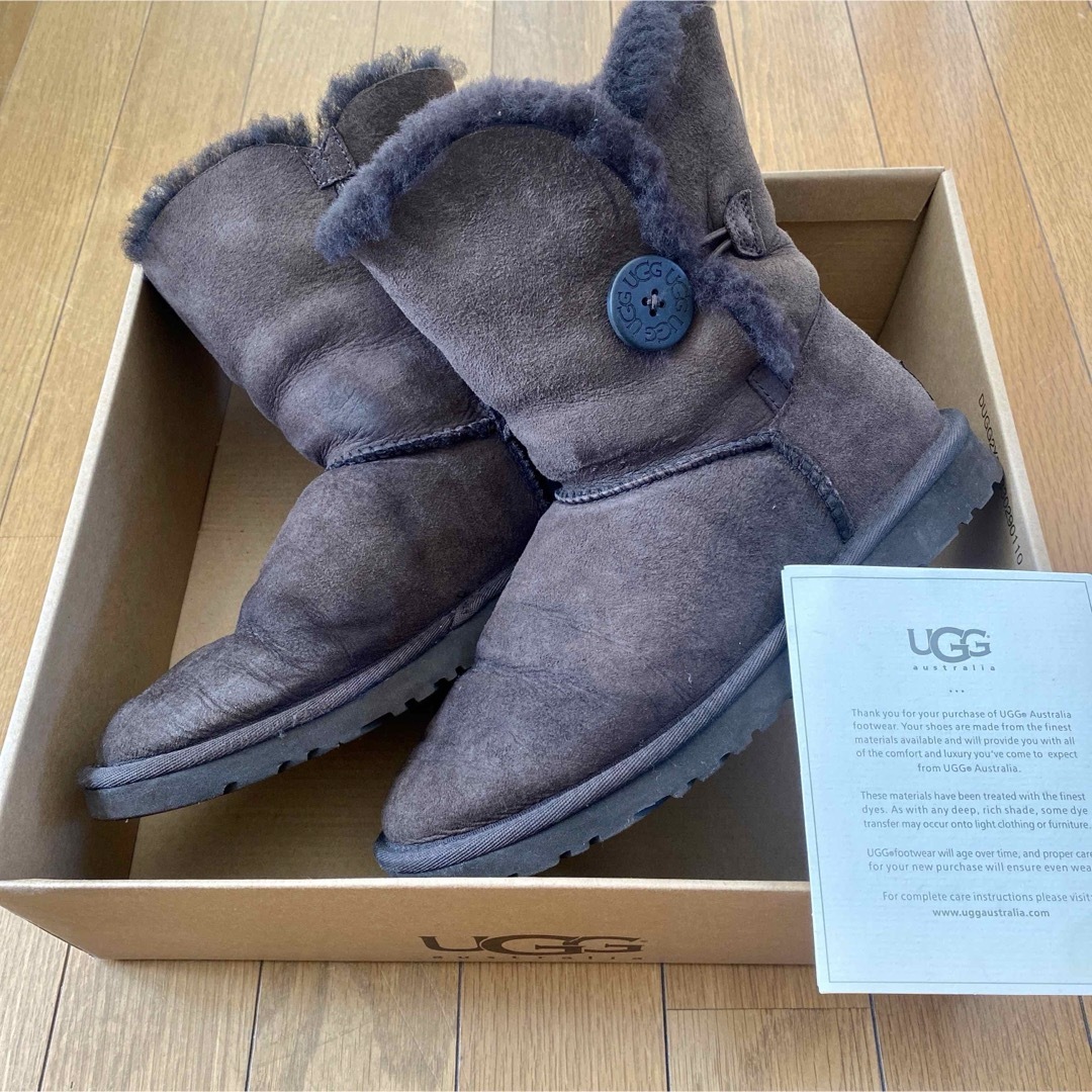 UGG(アグ)のUGG ムートンブーツ　ベイリーボタン  23.0cm ブラウン レディースの靴/シューズ(ブーツ)の商品写真