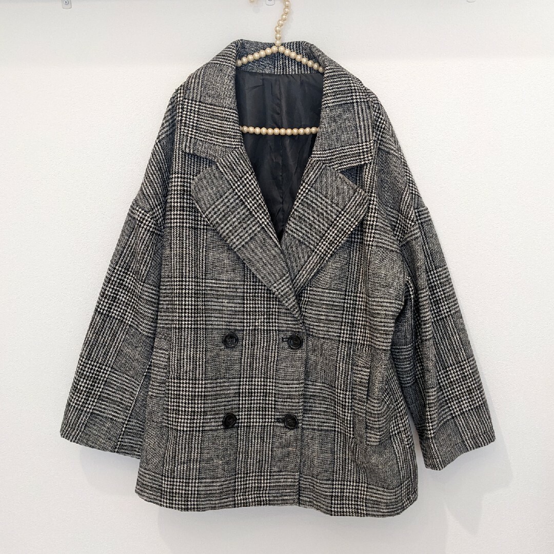 オーバーサイズ　チェック　Pコート　グレー系 レディースのジャケット/アウター(ピーコート)の商品写真