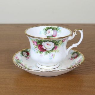 ROYAL ALBERT - ROYAL ALBERT ロイヤルアルバート カップ＆ソーサーの