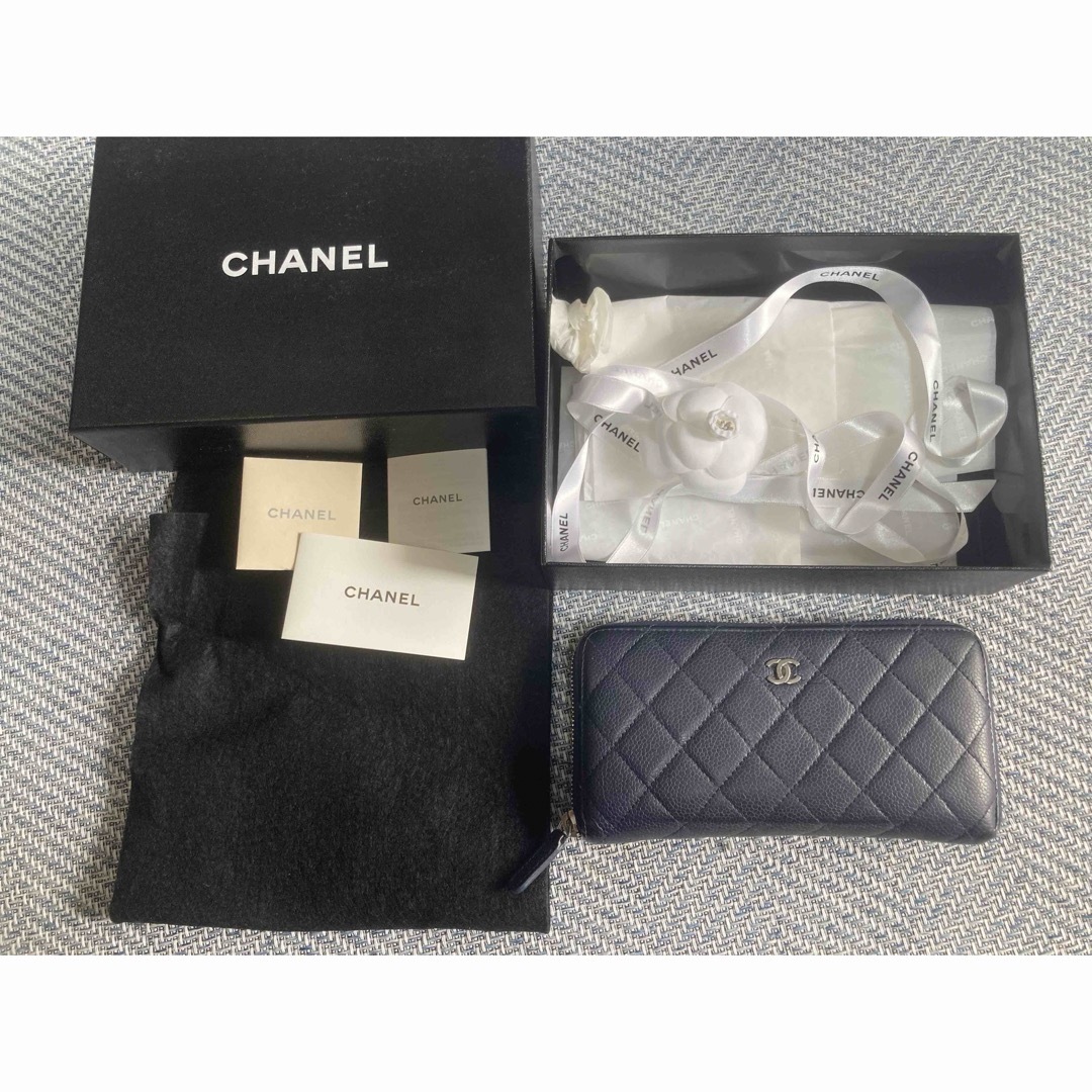 CHANEL(シャネル)のCHANEL 長財布　ラウンドジップ　限定カラー　ネイビー レディースのファッション小物(財布)の商品写真