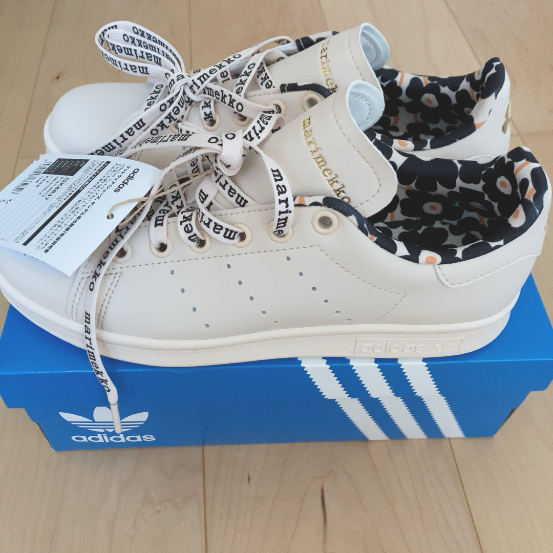 新品 adidas マリメッコ STAN SMITH GX8847 23cmadidasmarimekko