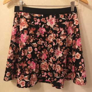 エイチアンドエム(H&M)のH&M 花柄スカート(ミニスカート)