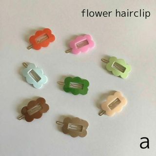 フラワーヘアクリップ【a】①オレンジ　韓国子供服　ヘアピン　ヘアクリップ　女の子(その他)