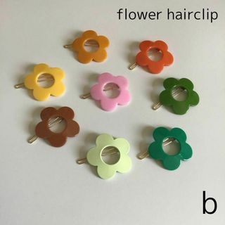 フラワーヘアクリップ【b】　①オレンジ　韓国子供服　ヘアピン　ヘアクリップ(その他)