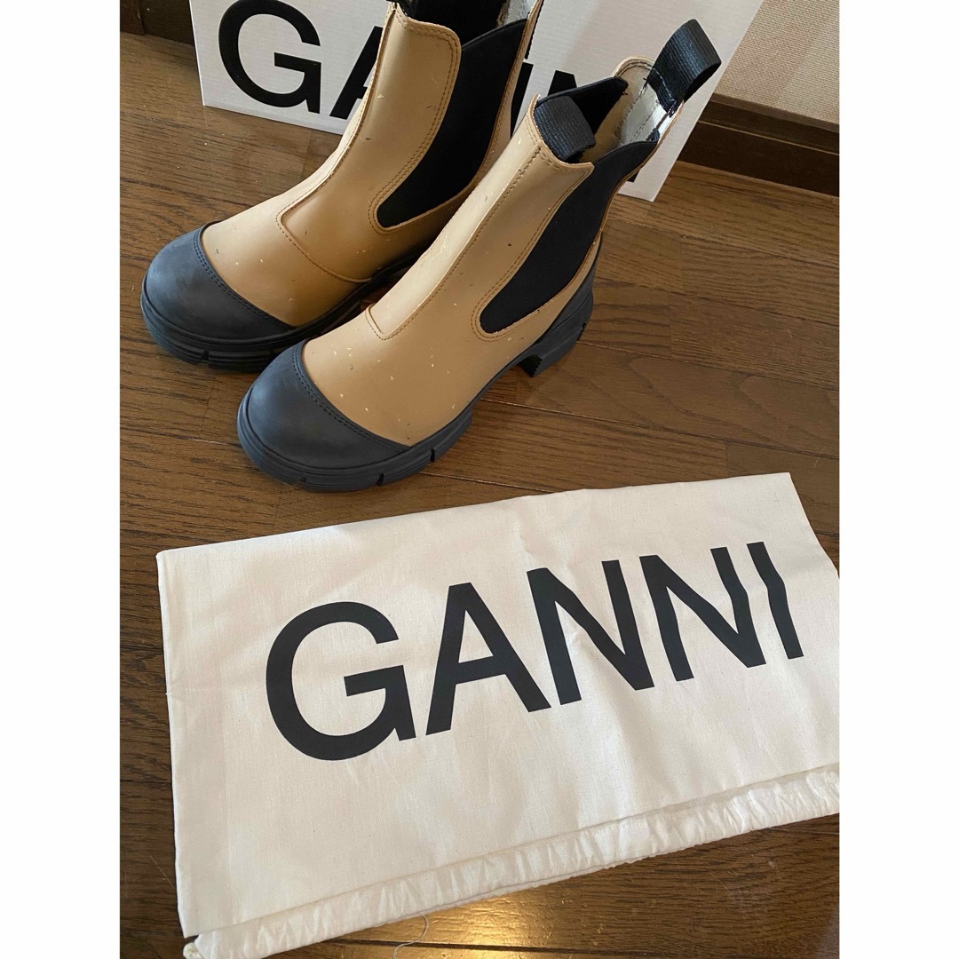 Adam et Rope'(アダムエロぺ)のガニー　ganni ブーツ　キャメル　36サイズ レディースの靴/シューズ(ブーツ)の商品写真