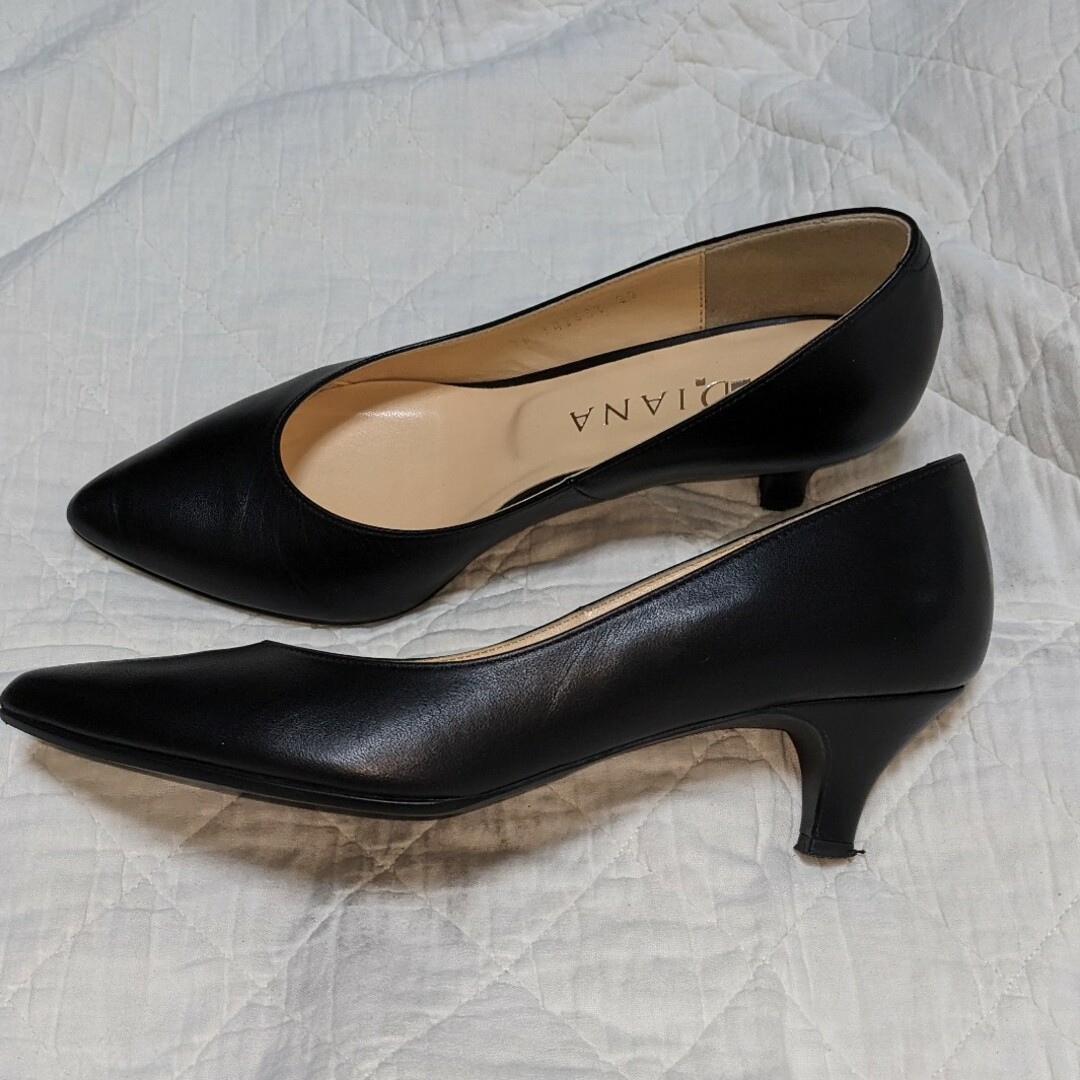 DIANA(ダイアナ)の超美品！ダイアナ パンプス ブラック 23cm レディースの靴/シューズ(ハイヒール/パンプス)の商品写真