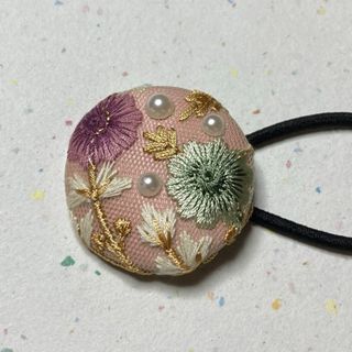 くるみボタン ヘアゴム インド刺繍リボン(22)(ヘアアクセサリー)