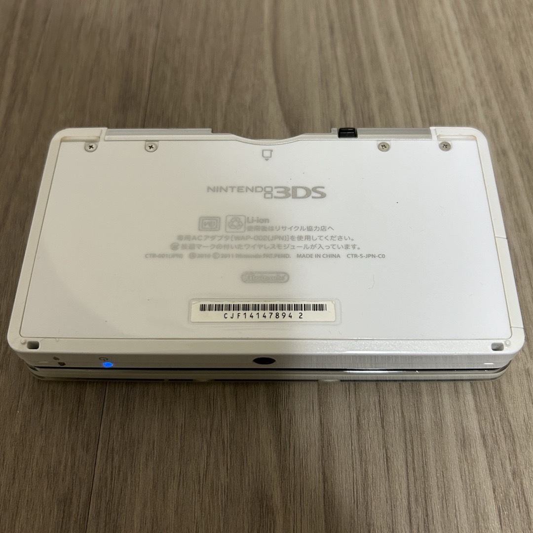 ニンテンドー3DS(ニンテンドー3DS)のNintendo 3DS  (充電アダプター/タッチペン付き) エンタメ/ホビーのゲームソフト/ゲーム機本体(携帯用ゲーム機本体)の商品写真